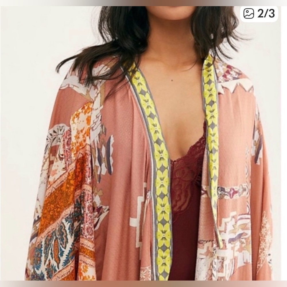 Free People Oh No Kimono. Beachy, Fedtival, Boho, Flowy, Quiet Luxury - Picture 7 of 10